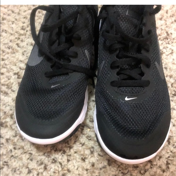 BRAND NEW! Nike flex experience rn 4 size 8 - Picture 5 of 8